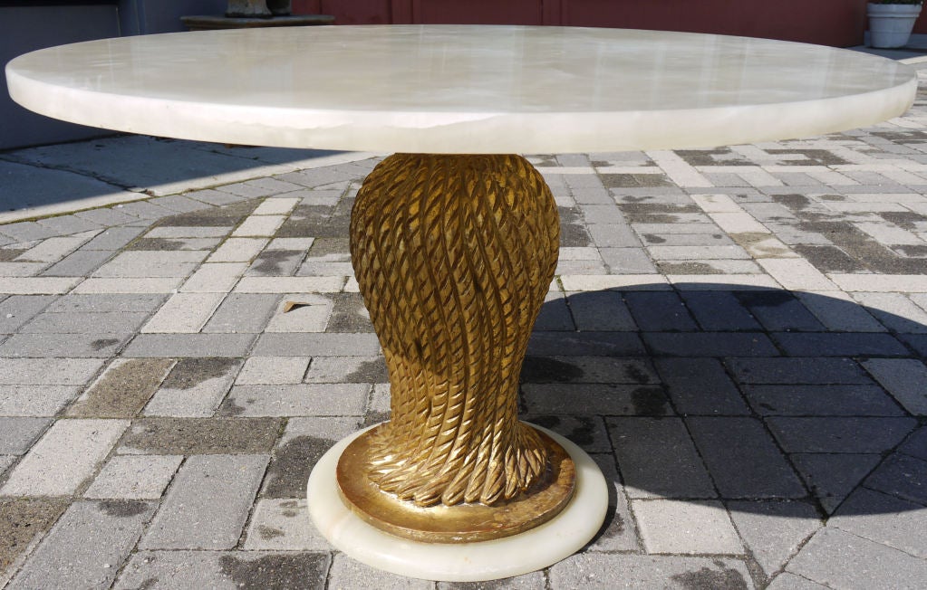 Italian Onyx and Gilt Wood Tassel Form Coffee Table In Excellent Condition In Kilmarnock, VA