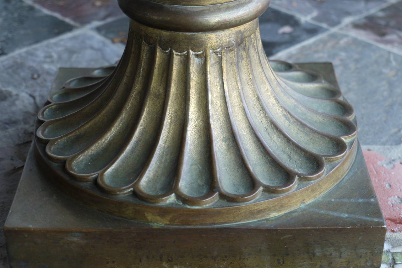 Bronze- Campana-Urnen aus dem 19. Jahrhundert nach den Modellen von Medici und Borghese, Paar im Angebot 2