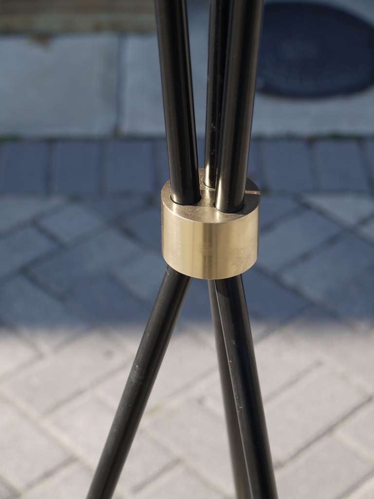 Italian Sculptural Tripod Floor Lamp Attributed to Stilnovo, circa 1955 For Sale