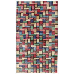 Vintage Rug with a Modern Design 9