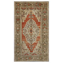 Vintage Medallion Oushak Rug 4