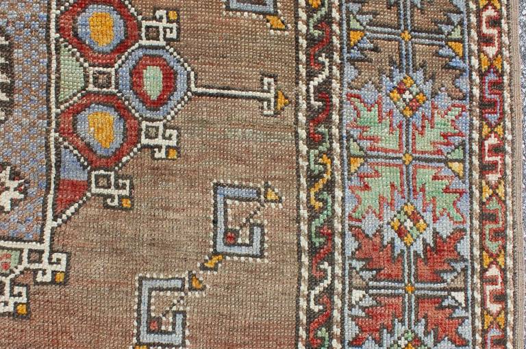 Turkish Oushak rug in Light Brown, Camel, Light Blue, Light Green, Taupe and Red In Good Condition For Sale In Atlanta, GA