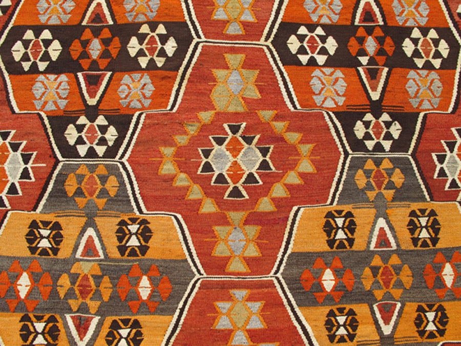 Vintage Kilim at 1stdibs