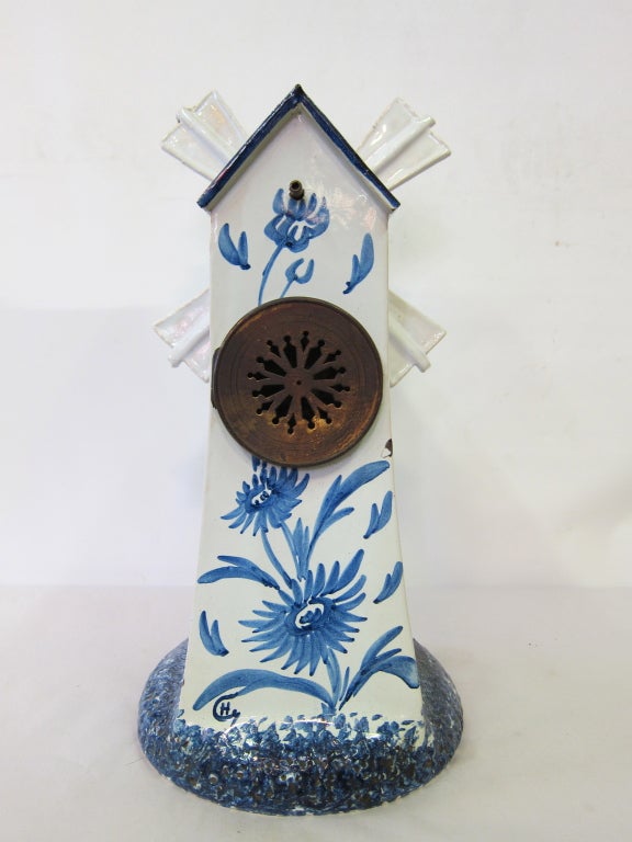 European Pottery Clock In Good Condition For Sale In Bronx, NY