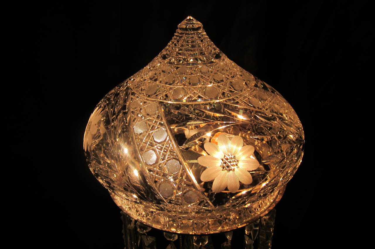 Vintage (early 20th century) American cut glass table lamp In Excellent Condition For Sale In Bronx, NY