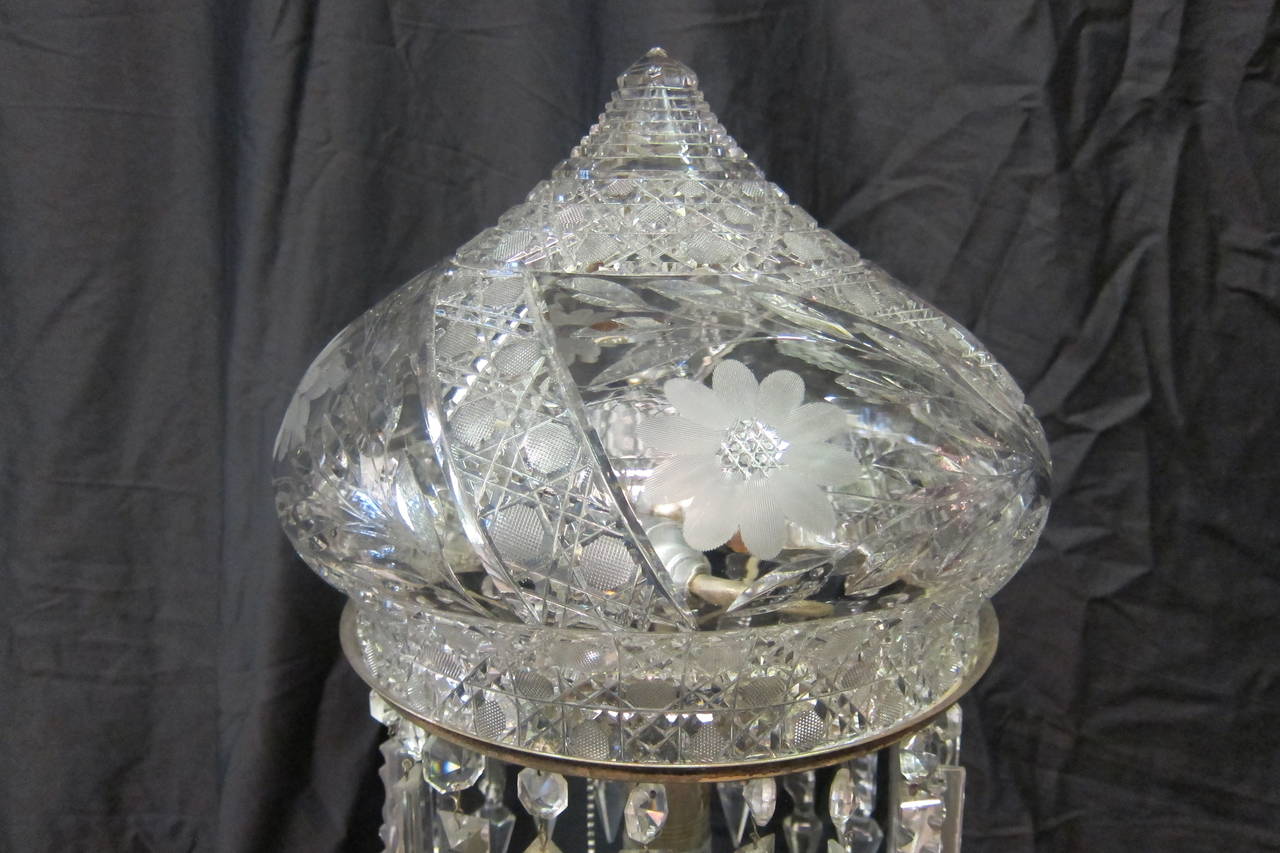 Vintage (early 20th century) American cut glass table lamp For Sale 3