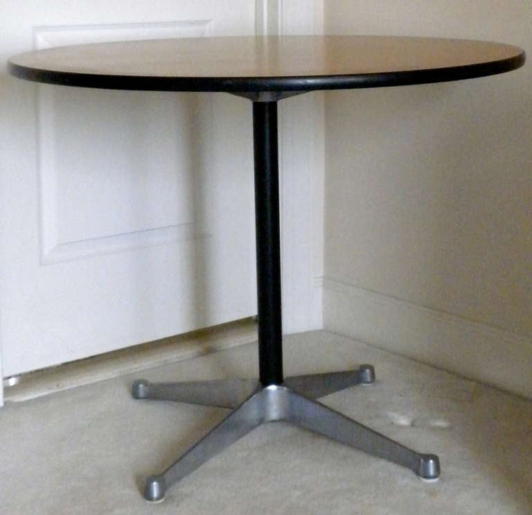 Modern Original Eames Aluminum Group Pedestal Table for Herman Miller For Sale