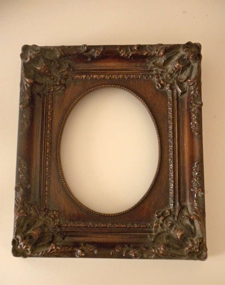 Antique Oval Inset Frame
