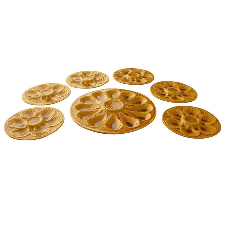 Oyster Plates & Platter by Marius Giuge - Vallauris, Signed For Sale