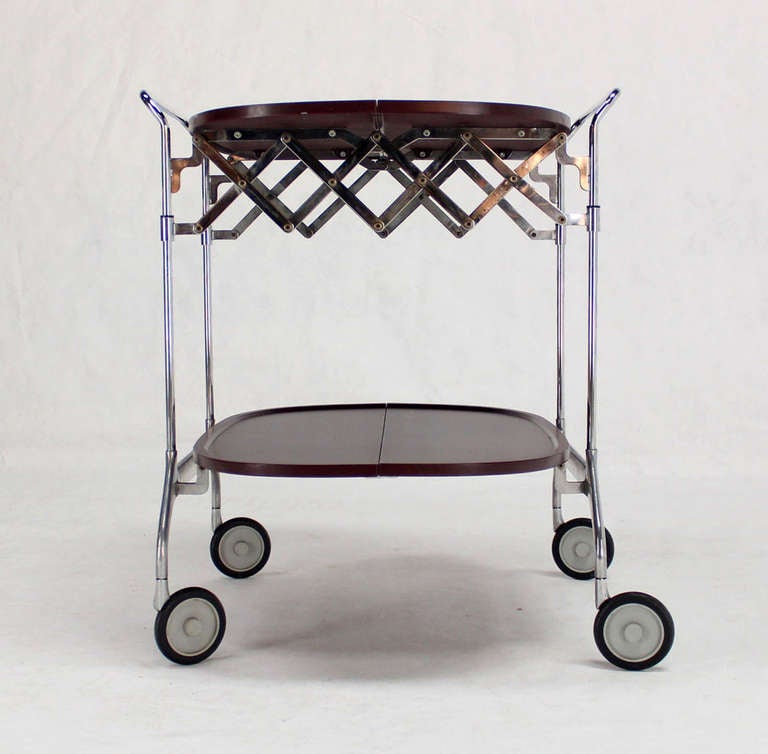 Mid-Century Modern Folding Serving Cart by Cartel In Excellent Condition In Rockaway, NJ