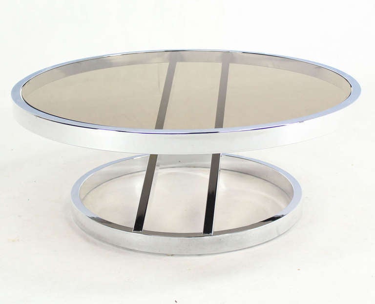 Round Chrome and Smoked Glass  Coffee Table Mid Century Modern Baughman In Excellent Condition In Rockaway, NJ