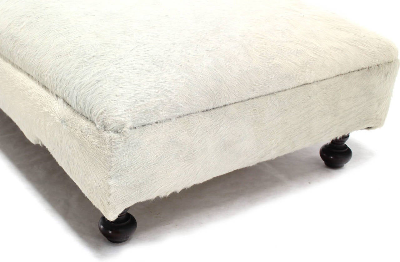 White Cowhide Chaise Longue 1