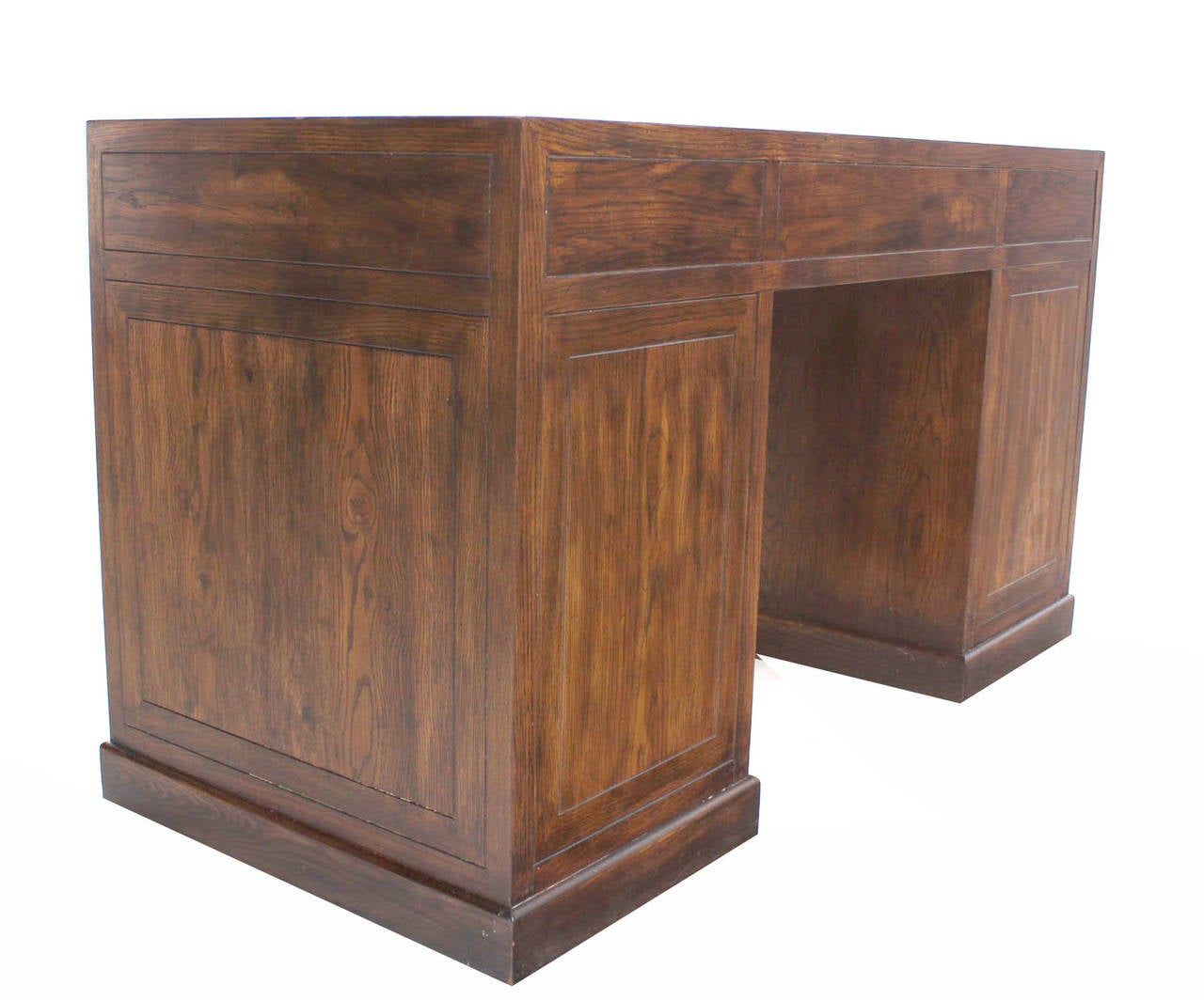 Mid-Century Modern Campaign Style Desk with Brass Pulls by Henredon In Excellent Condition In Rockaway, NJ