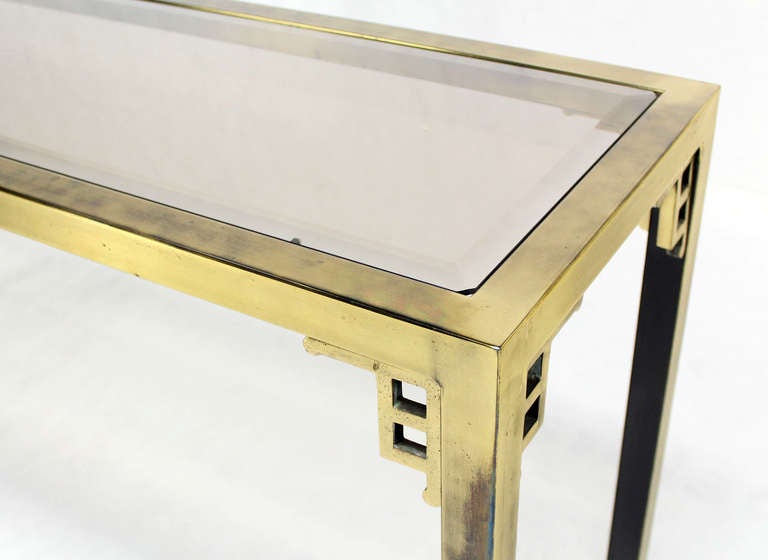 Mastercraft Mid Century Modern Brass and Glass Console Sofa Table In Good Condition In Rockaway, NJ