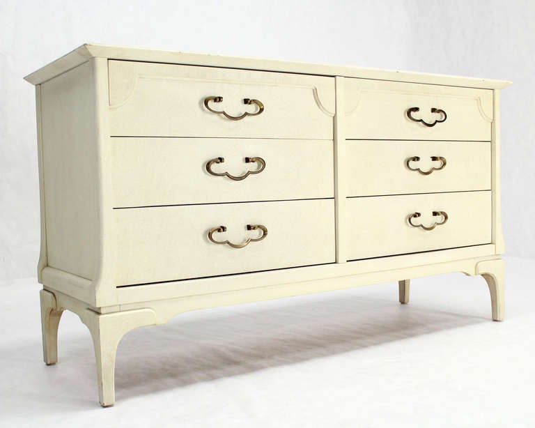 Wood White Lacquer Mid-Century Modern Dresser with Ornate Drawer Pulls