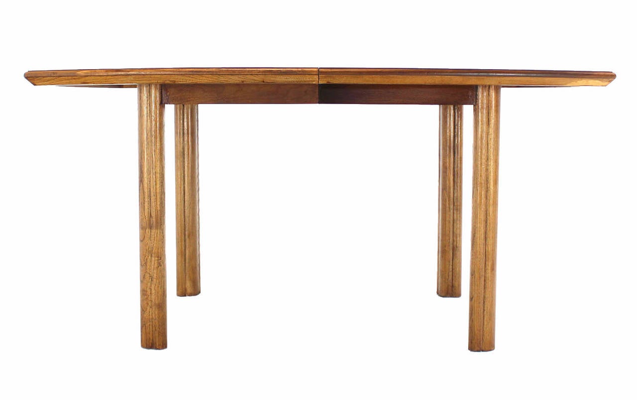 Walnut Baker Mid-Century Modern Dining Table with Two Leaves Oval Boat Shape For Sale