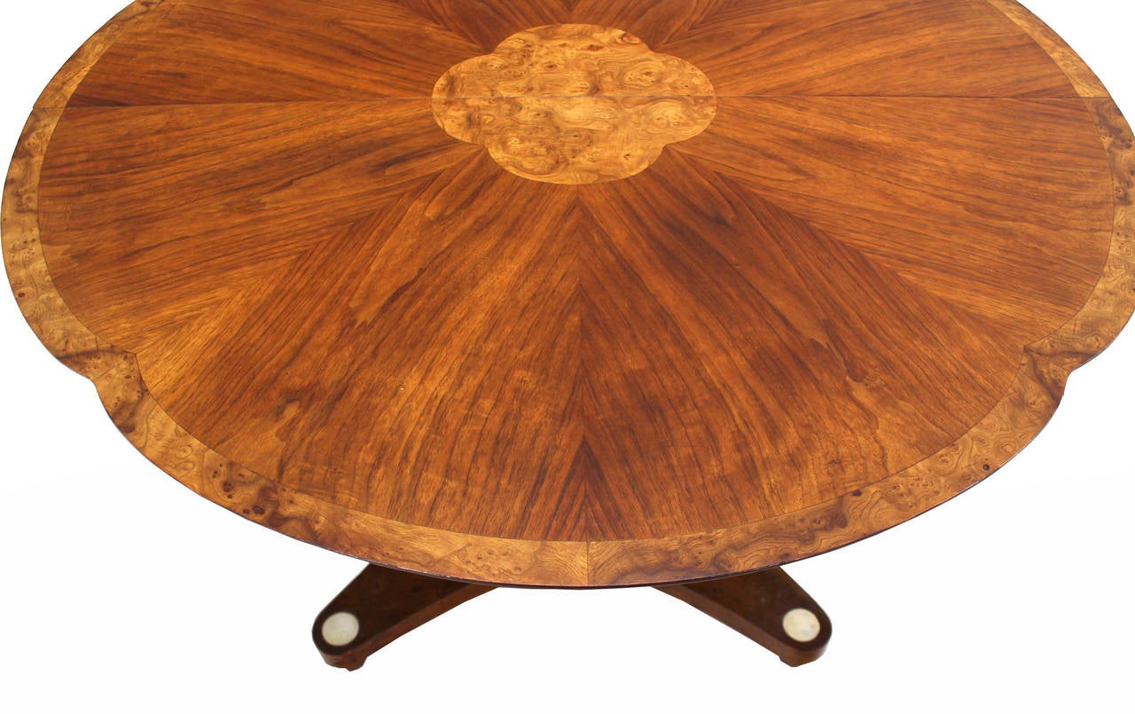 20th Century Burl Wood Inlay and Walnut Single-Pedestal Dining Table with Three Leaves