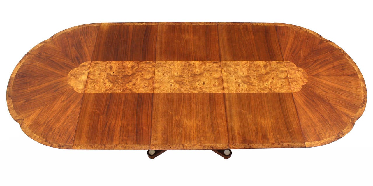 Burl Wood Inlay and Walnut Single-Pedestal Dining Table with Three Leaves In Excellent Condition In Rockaway, NJ