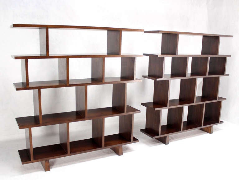 open bookshelf room divider