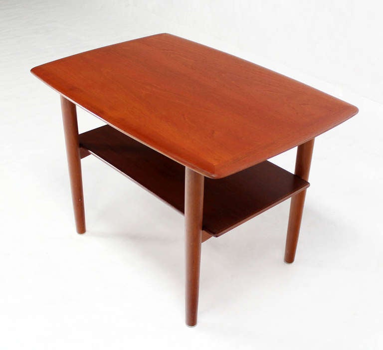 dinesen table