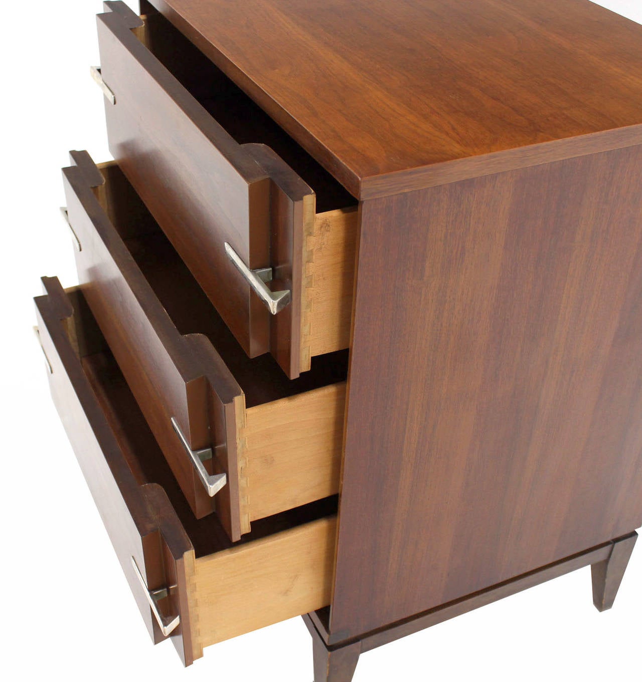 Mid-Century Modern Walnut Bachelor Chest or Dresser with Accent Drawer Pulls 4