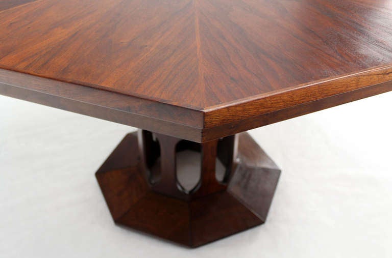 octagonal kitchen table