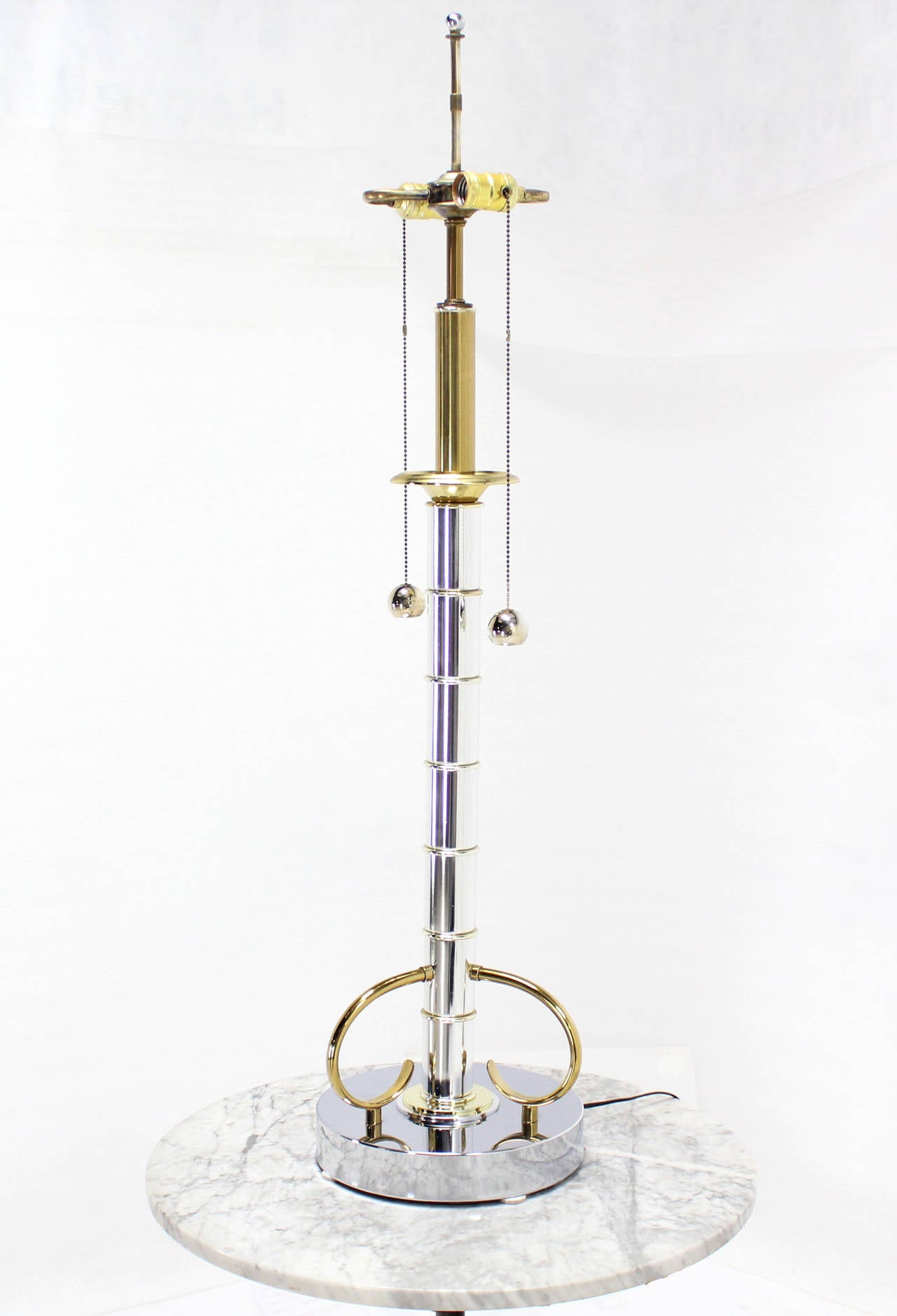 Very nice mid-century modern faux bamboo brass and chrome table lamp.