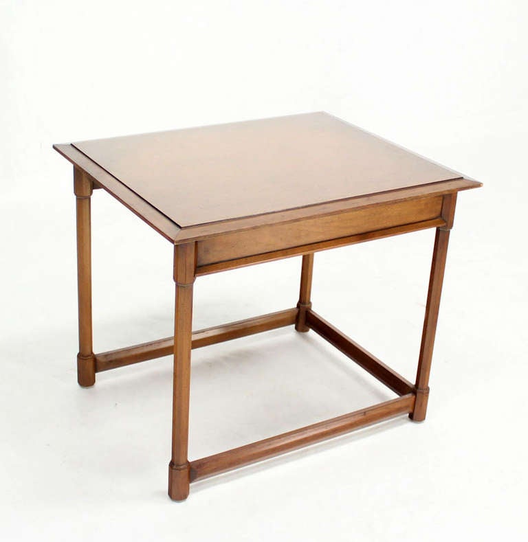 Set of Three Mid-Century Modern Nesting End Tables  2