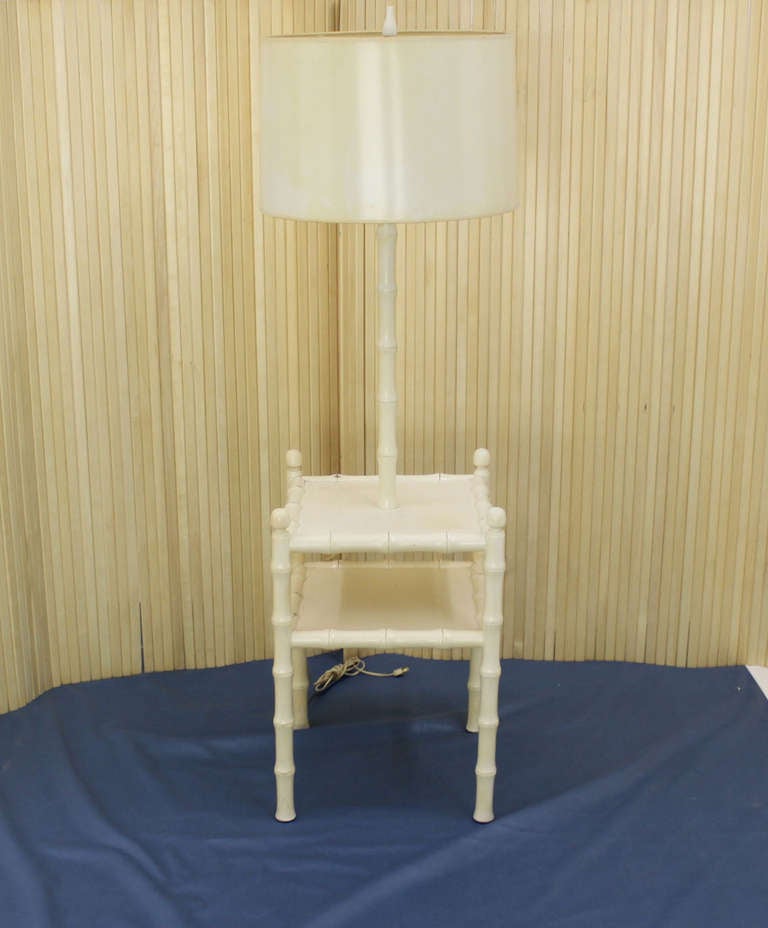 Faux Bamboo Mid Century Modern Table Floor Lamp In Good Condition In Rockaway, NJ