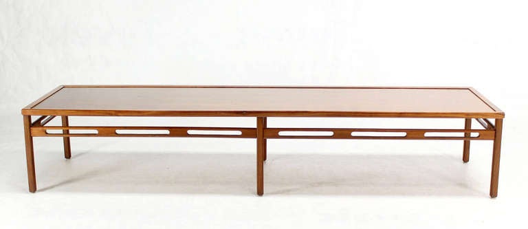 Very nice extra large rectangle  coffee or display table.