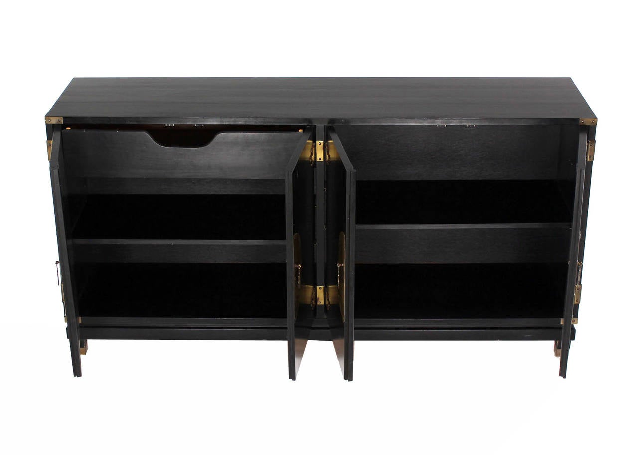 Black Lacquer Oriental Mid-Century Modern Sideboard or Credenza Large Brass In Good Condition In Rockaway, NJ