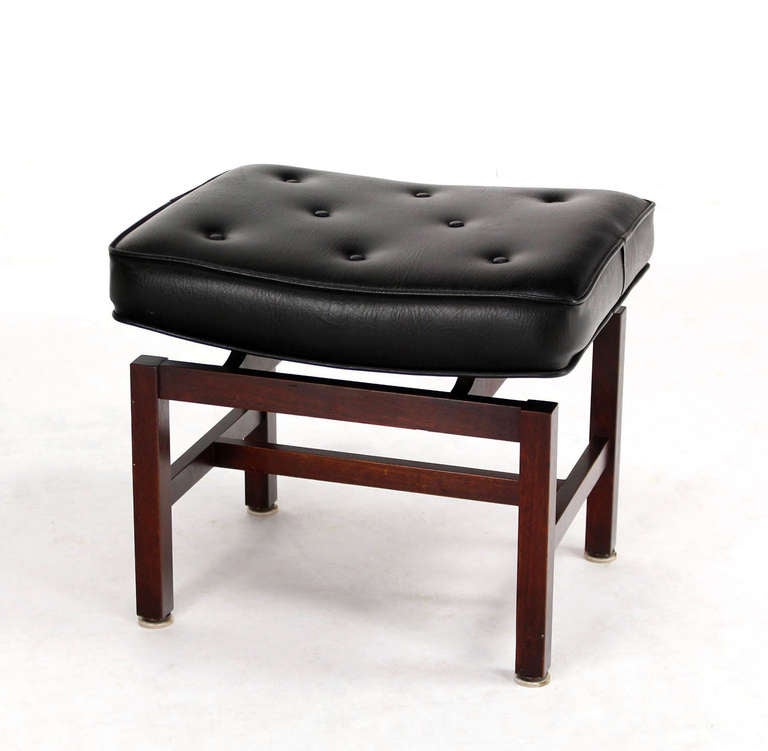Mid-Century Modern Upholstered Walnut Bench by Risom 1