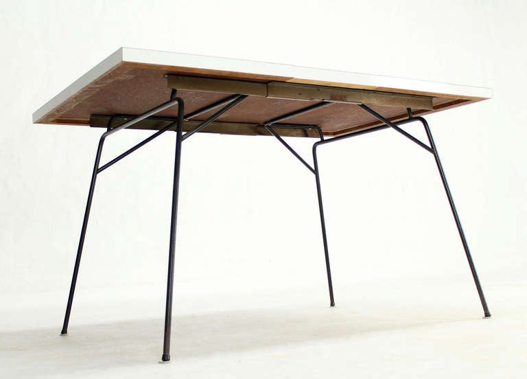 wire leg table