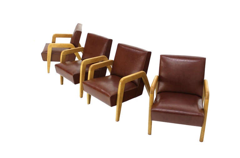 Set of Four Mid-Century Modern Lounge Chairs by Thonet 2