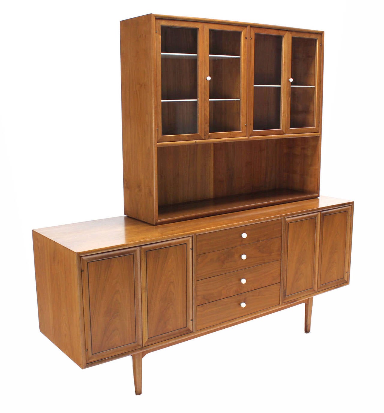 Drexel Declaration walnut sideboard credenza hutch light up cabinet. Lots of storage space beautiful looking walnut wood pattern with porcelain pulls.
