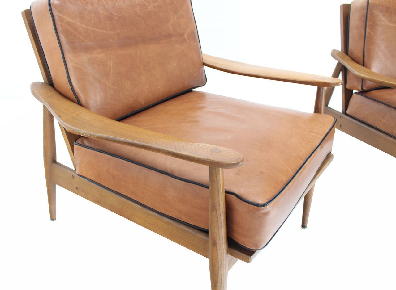 Pair of Danish Mid-Century Modern Leather Upholstery Lounge Chairs 2