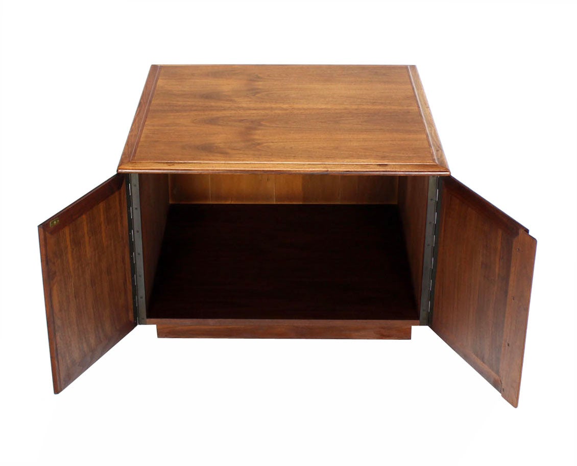 Cube Shape Walnut End or Side Table with Cabinet 2