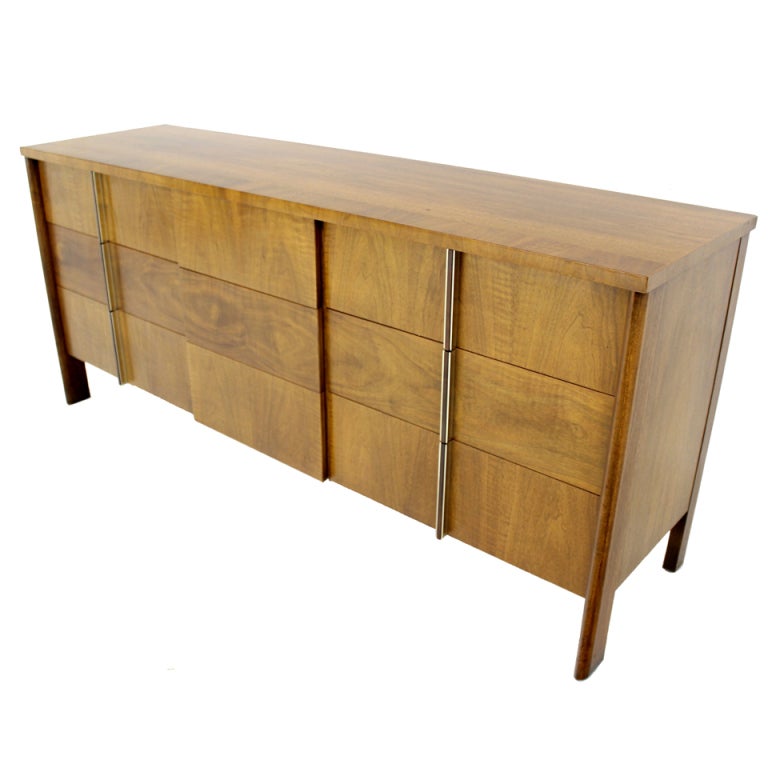 Mid Century Modern Burl Walnut John Widdicomb Dresser Or Credenza Mid Century Modern Burl Walnut John Widdicomb Dresser Or Credenza