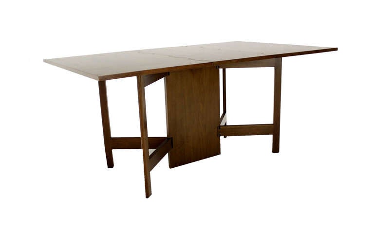 20th Century George Nelson for Herman Miller Mid-Century Modern Drop-Leaf Dining Table