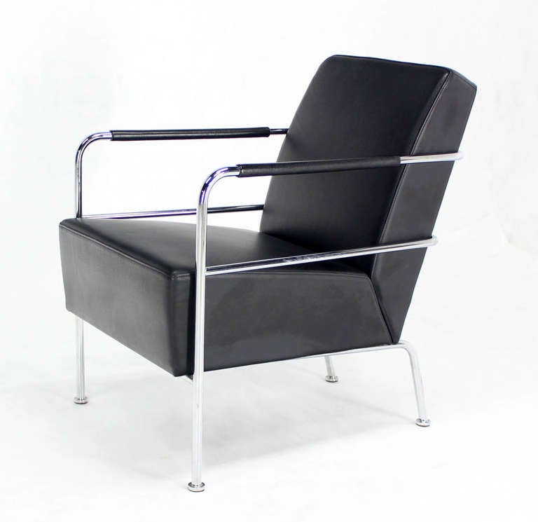 Pair of Bauhaus Mid-Century Modern Swedish Chrome Lounge Chairs, 1970s 3