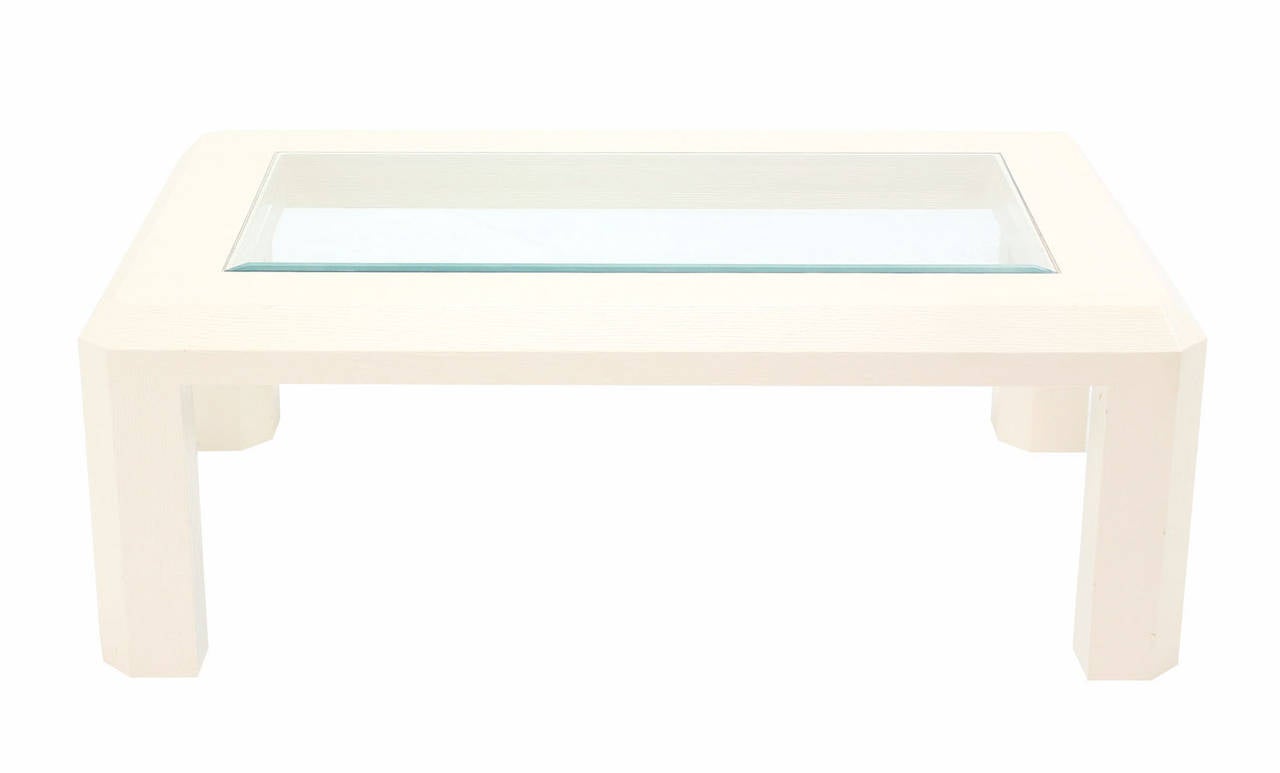 Toile de ramie Table basse rectangulaire Rafia en toile de gazon texturée avec plateau en verre 
