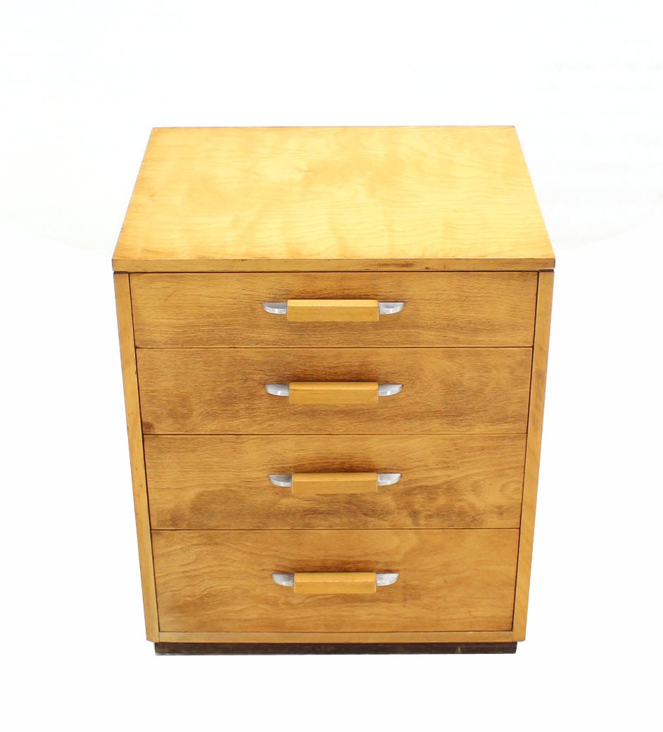 Johnson Furniture Four-Drawer Birch Cabinet Bachelor Chest 3