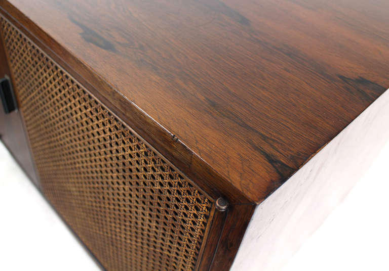 Mid-Century Modern Pair of Midcentury Rosewood, Cube End Tables in the Style of Harvey Probber