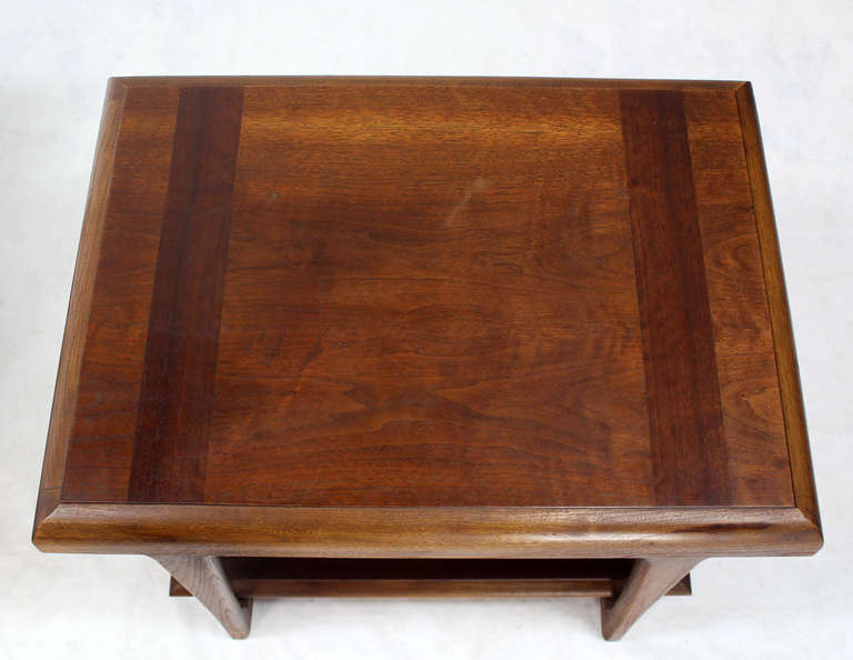 Mid-Century Modern Walnut End Tables by Lane In Excellent Condition In Rockaway, NJ