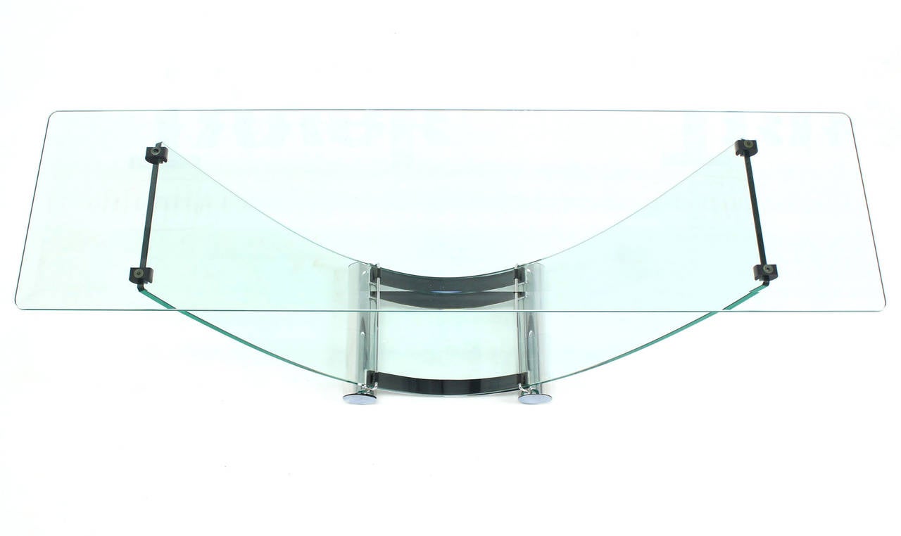 U-Shape Bent Glass Console or Sofa Table with Glass Top In Excellent Condition In Rockaway, NJ