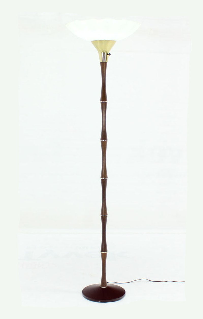 Faux Bamboo Floor Lamp with Large Shade In Excellent Condition In Rockaway, NJ