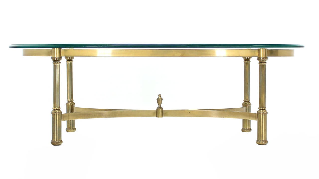 Oval Brass and Glass Coffee Table in Style of Jansen In Excellent Condition In Rockaway, NJ