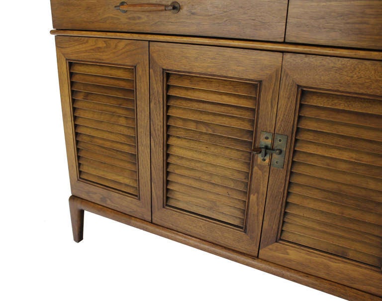 Mid-Century Modern Mid Century Modern Walnut Server Sideboard Credenza Cabinet Henredon