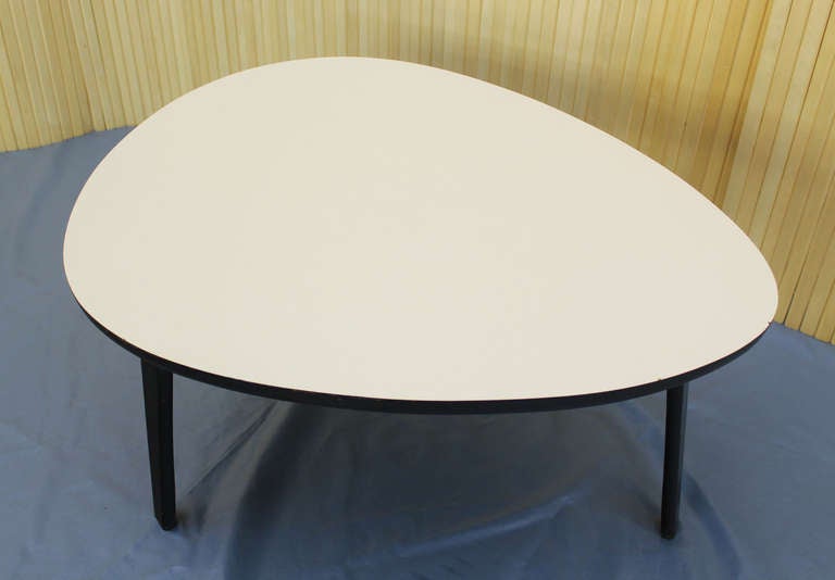 Thonet Mid Century Modern Kidney Shape Coffee Table 1