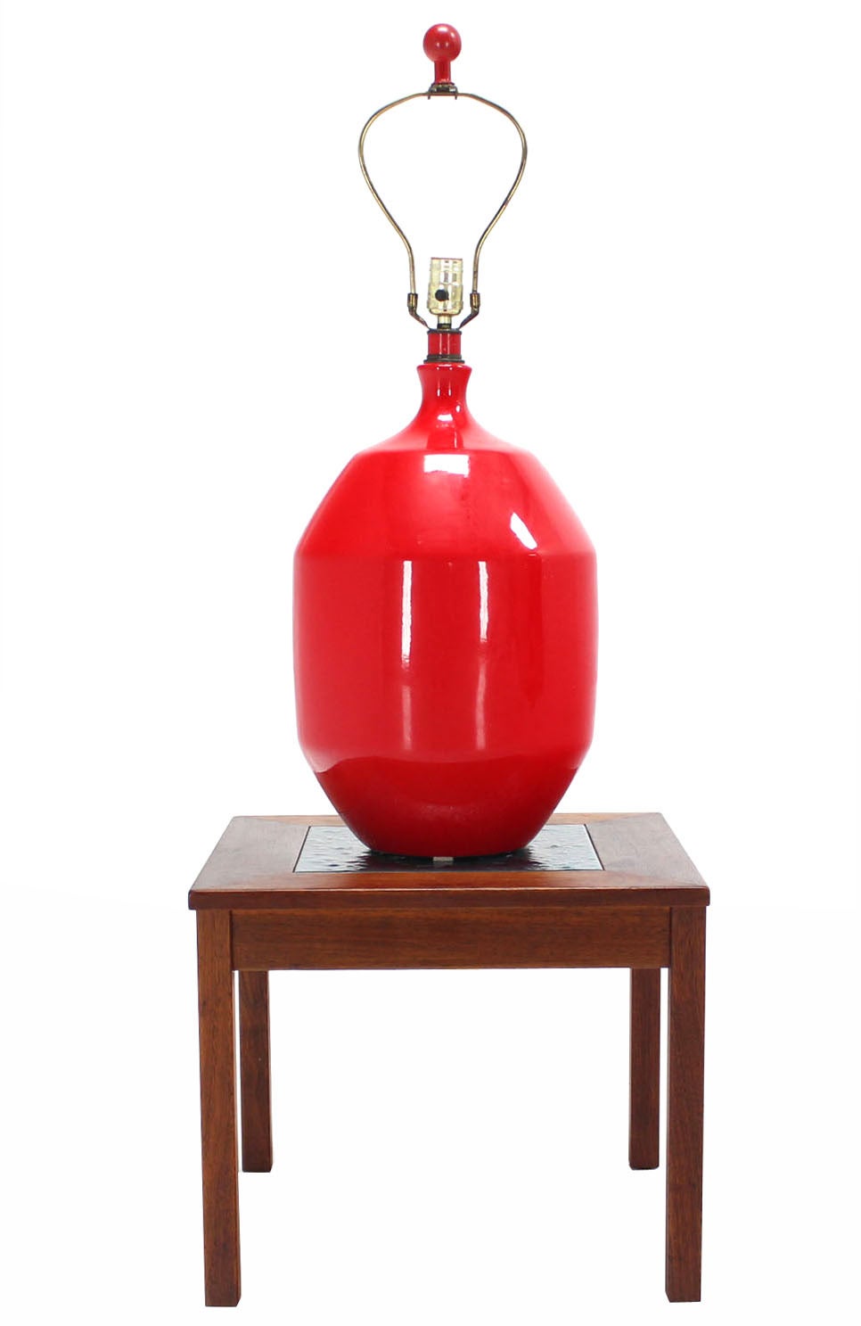 Large Red Pottery Mid-Century Modern Table Lamp In Excellent Condition In Rockaway, NJ